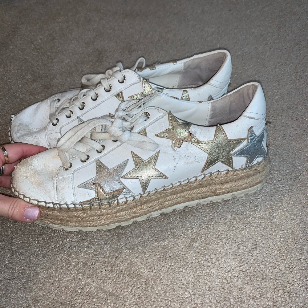 marc fisher star sneakers